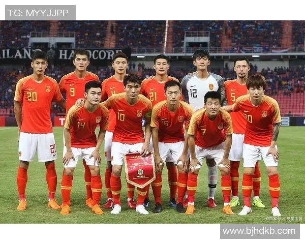 U22国足迎战日本队全力以赴力争胜利展现青春风采与拼搏精神